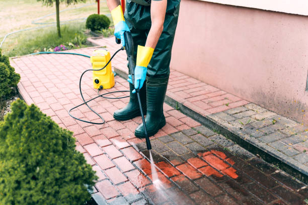 Best Concrete Pressure Washing  in Garden Grove, FL