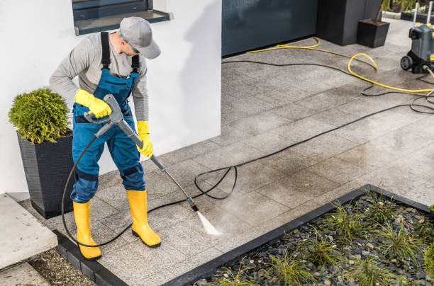 Why Choose Our Certified Pressure Washing Experts for Your Project Needs in Garden Grove, FL?